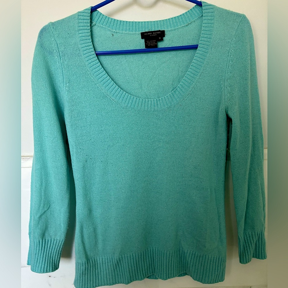 Henri Bendel 100% cashmere sweater.